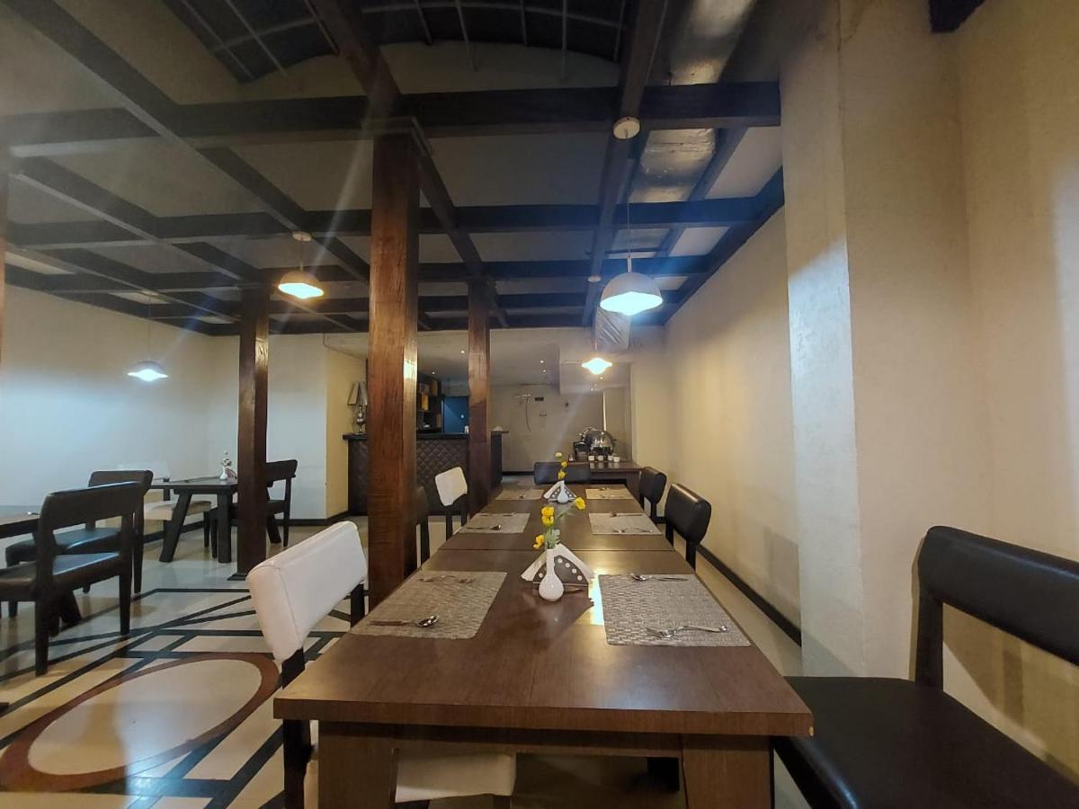 Orbit Hotel - Bagdogra Экстерьер фото